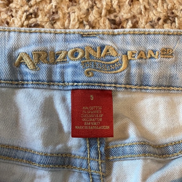 Arizona Jean Shorts - Picture 3 of 3